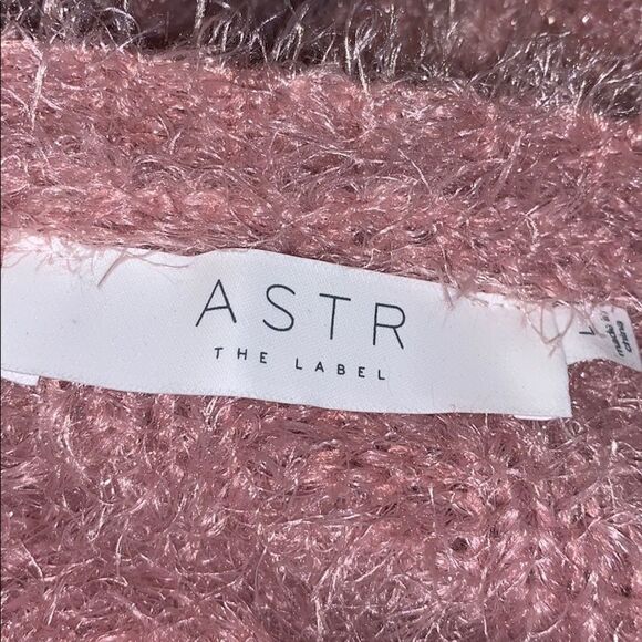 ASTR The Label Danica boxy oversized metallic pink silver crop sweater Sz L - Picture 6 of 8